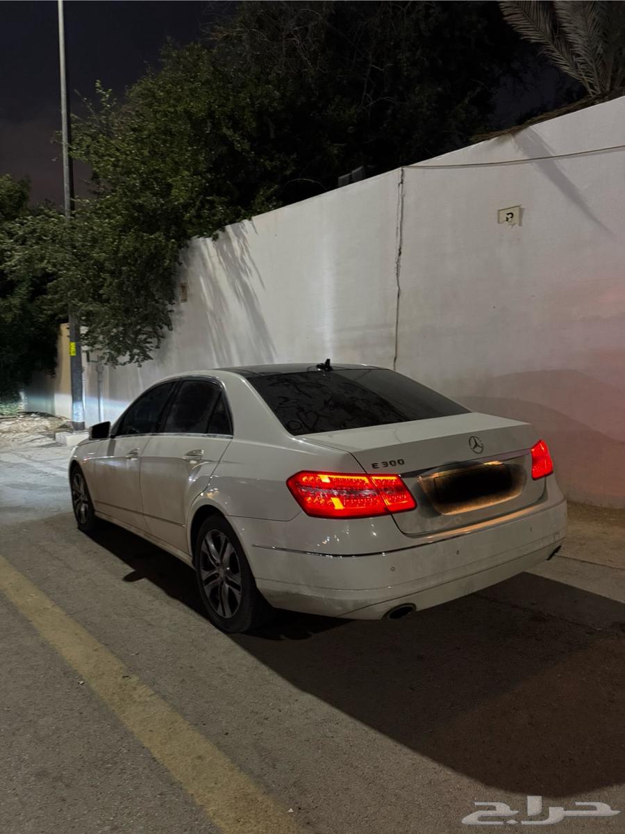 Mercedes E300 201163216873956866112