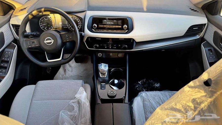 Nissan Exttrail 5-seater, double 2024 model, available at Al-Khodari for cars63217850548611113