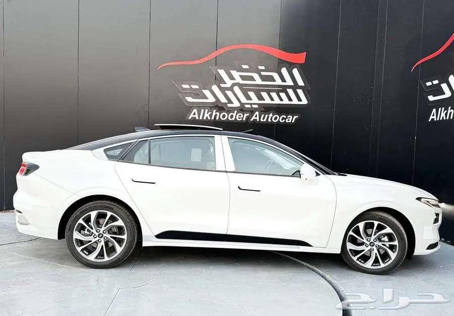 فورد تورس تيتانيوم 2025 لدى الخضر للسيارات63214438541698113
