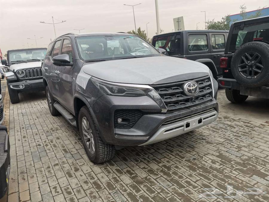 Toyota Fortuner VX2 2.8 Diesel Radar 2024 Saudi63217360333954112