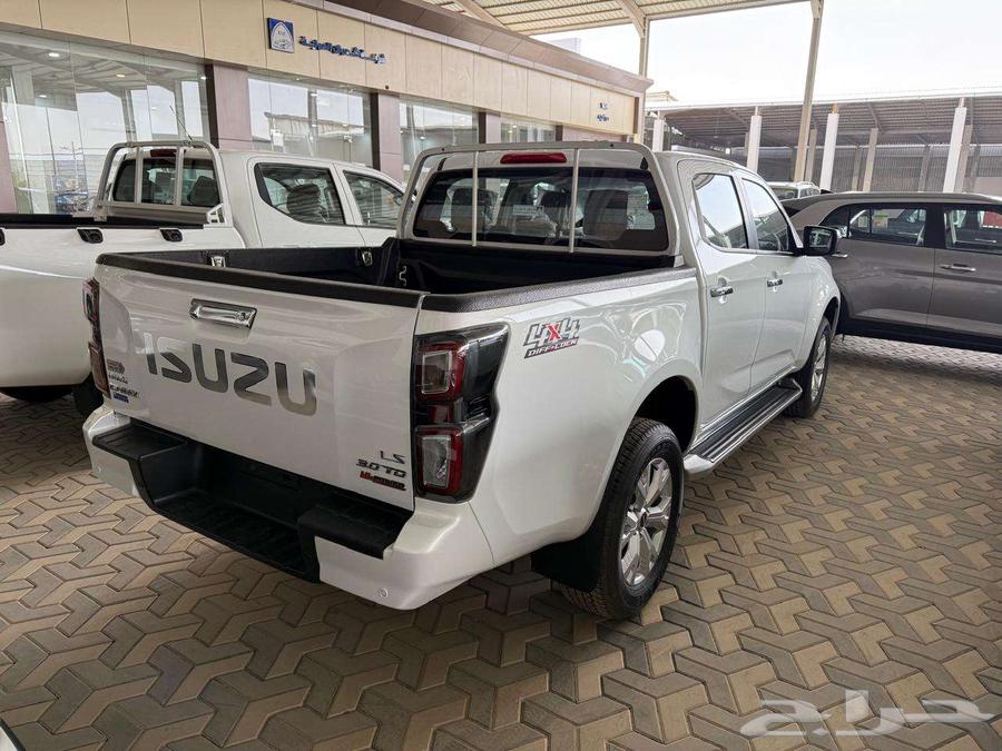 ايسوزو ديماكس LS 202463216373994626112