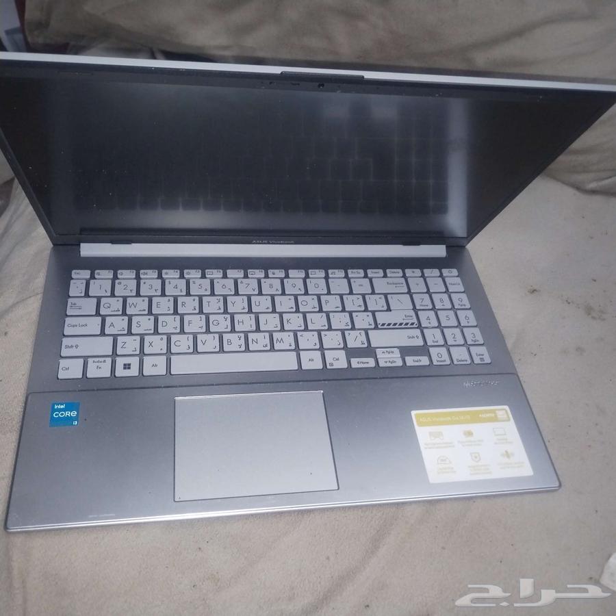 A semi-new laptop computer device63147449052675112