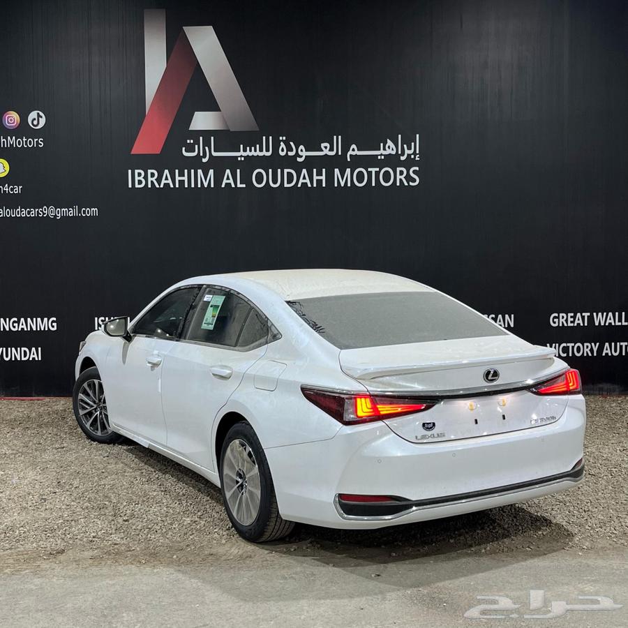 Lexus ES300H AH202563216853578498111