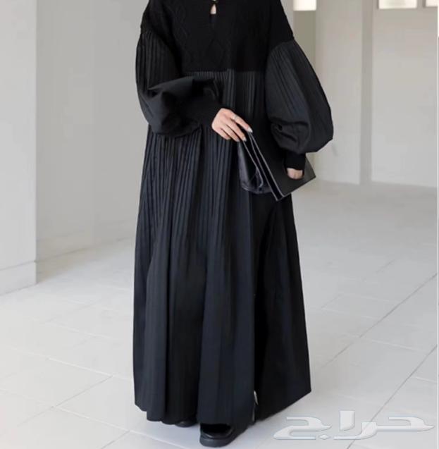 Elegant black dress  
Modern and comfortable design made of cotton and polyester63142797753603113