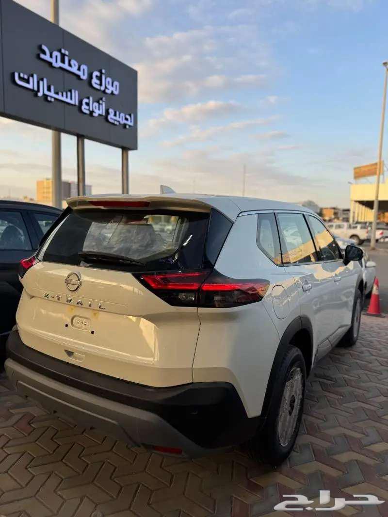 Nissan Extreel Standard 5 7 seats without double cabin model 2563210380414978114