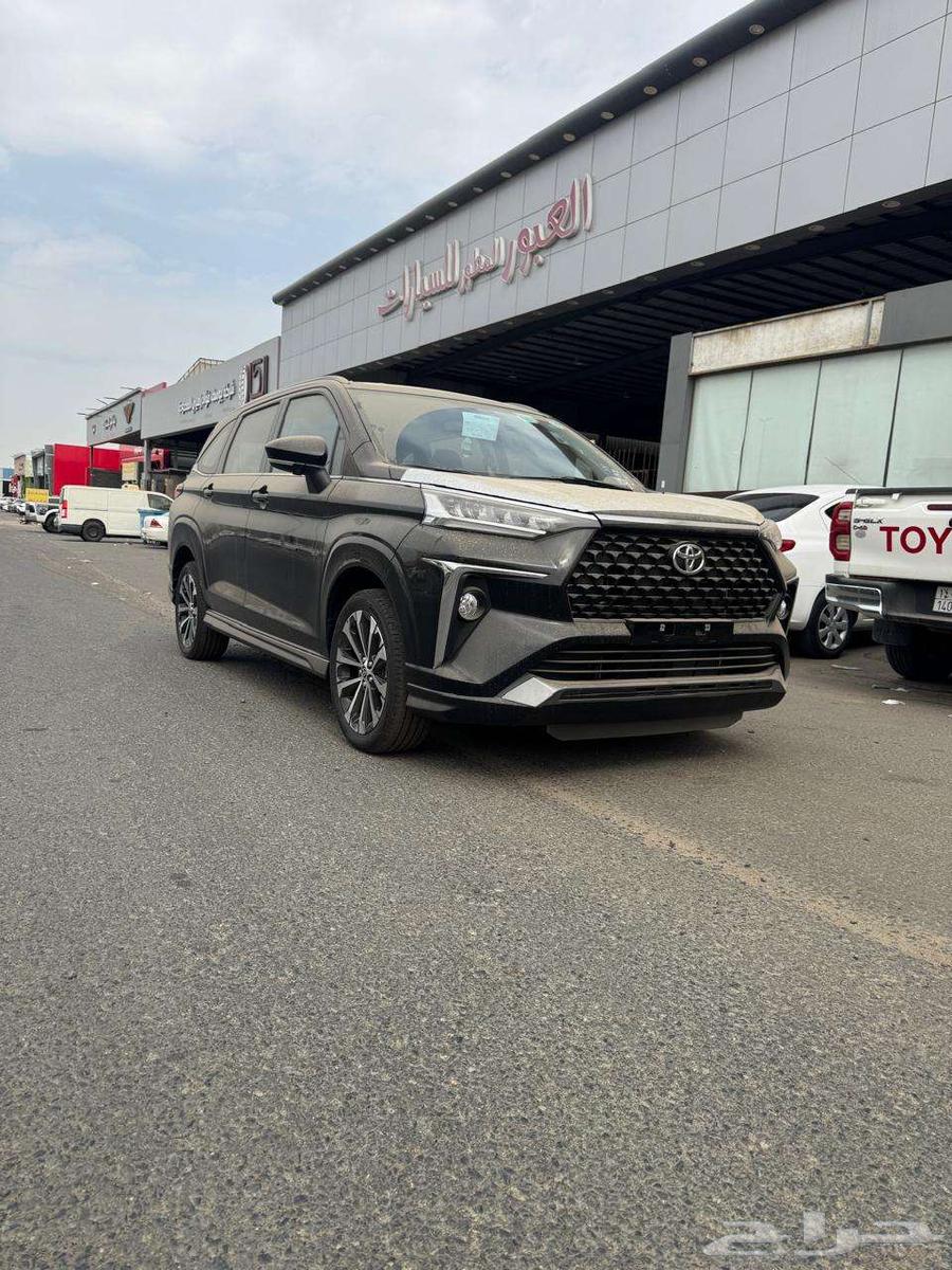 تويوتا فيلوز 1500 cc اسود موديل 2024631916201963551120