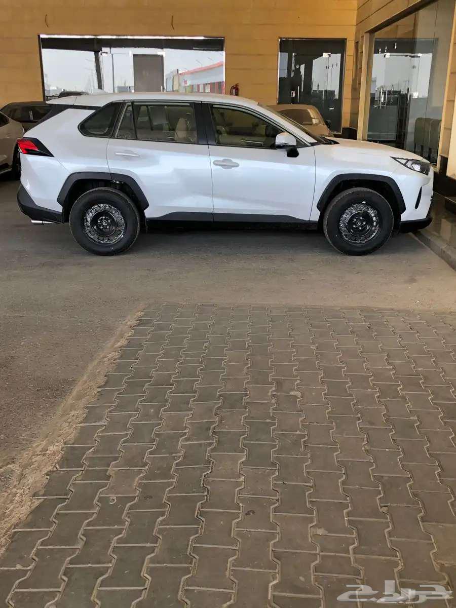 RAV4 Standard Double 2.5 gasoline Premium 2024 available at Al-Hassan63211442355201112