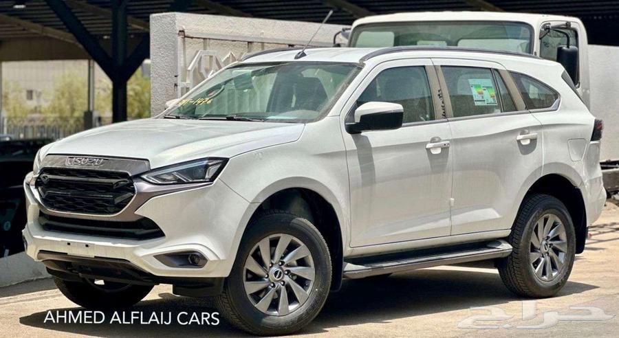 Isuzu MU-X 2024 full option, double cab at the best price63212917763842114
