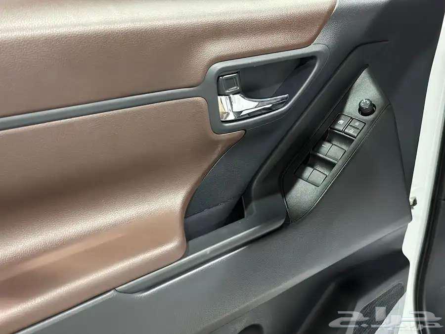Toyota Innova gasoline model 202463209863930369113