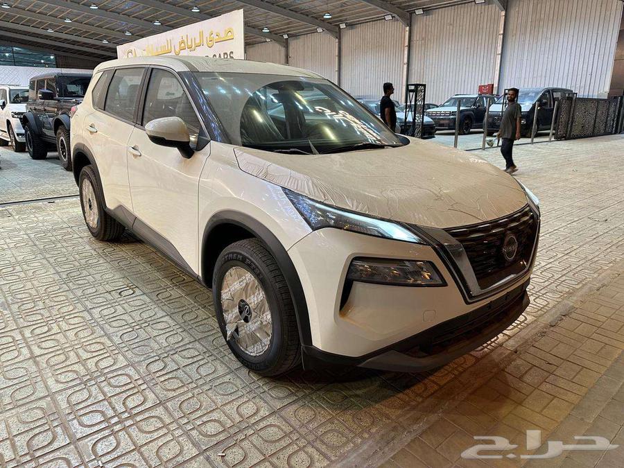 Nissan Extreel 5 seats 202463212420474498111