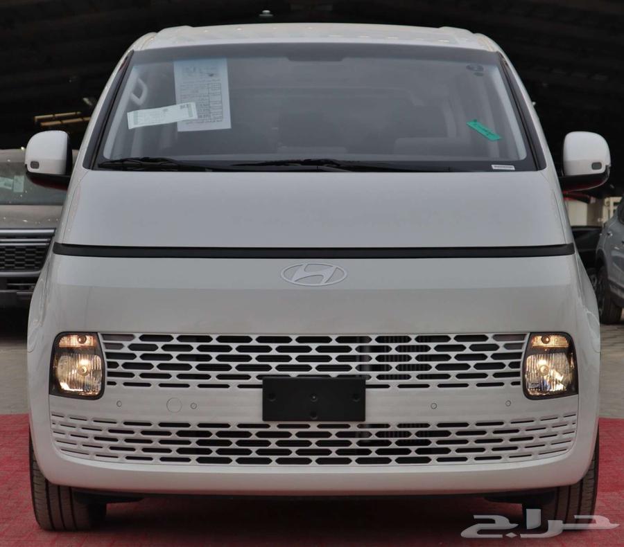 Hyundai Staria 9-seater and 11-seater diesel and gasoline 2025 lowest price63211445503489112