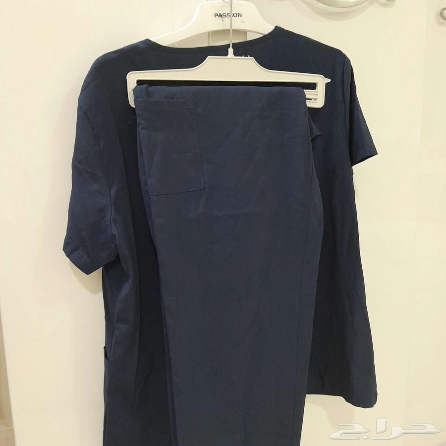 Dark blue and white scrap with a lab coat for sale63144171378817112