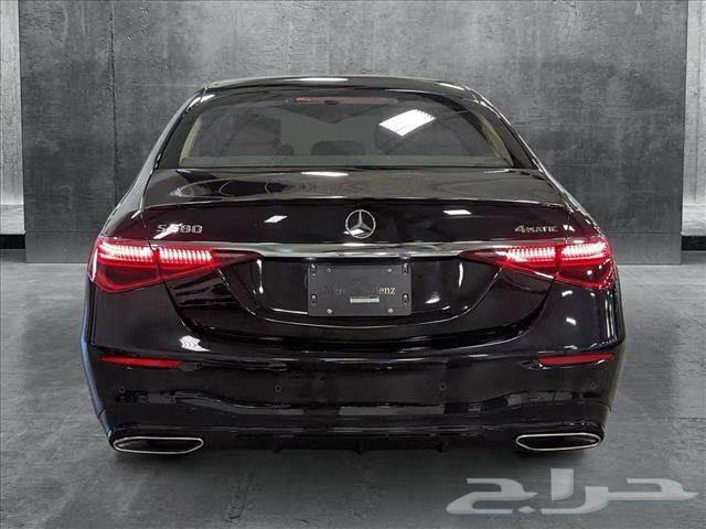 Mercedes S580 2022 with damaged steering and diamond seats63206891268482113