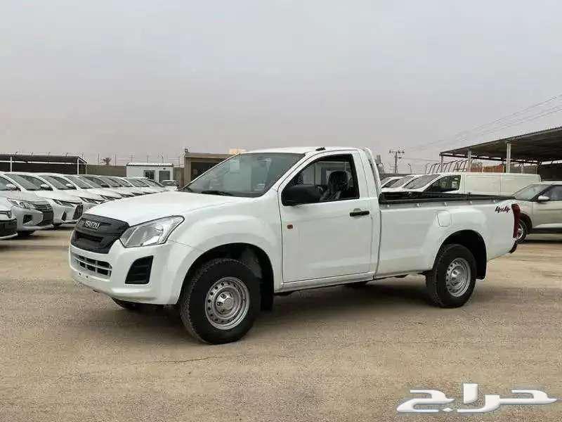 Isuzu double cabin truck 2025 model with electric windows63209398778881112