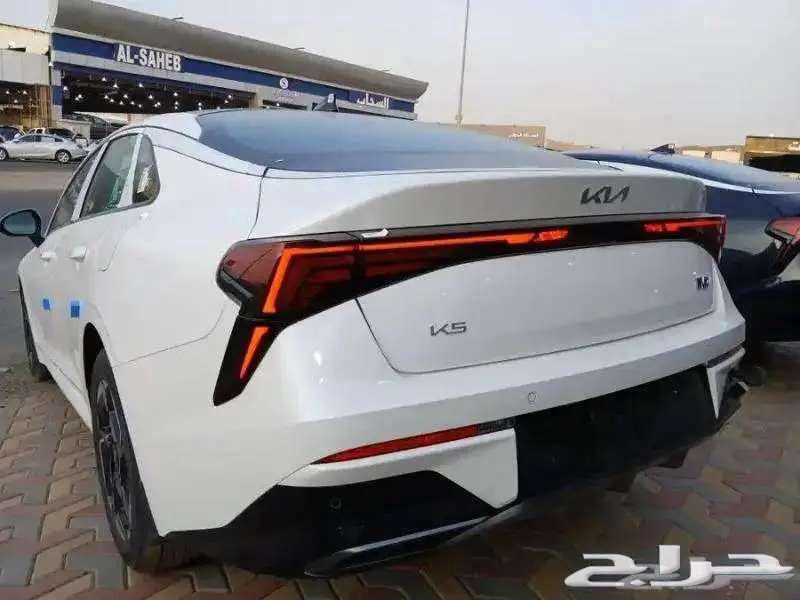 Kia K5 Standard and half full 2025 model, available for cash and installments.63205921884289113