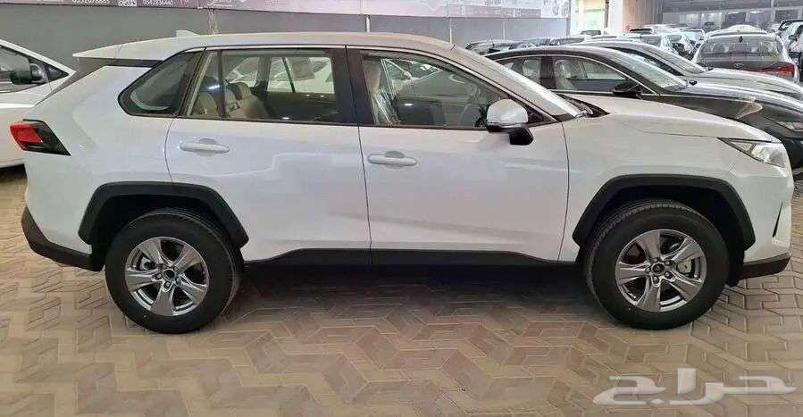Toyota RAV4 LE Front-Wheel Drive Gasoline 202563205904314883111
