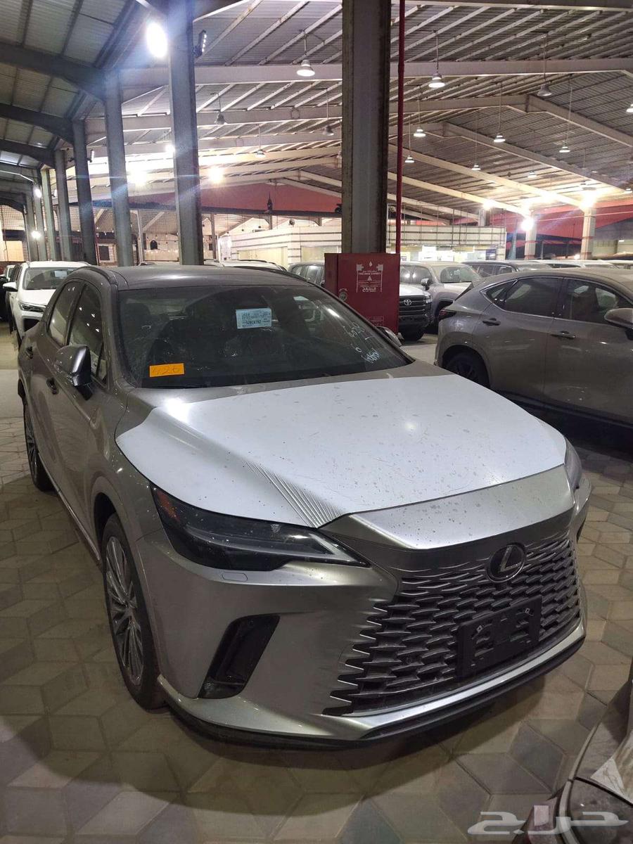 متوفر لكزس ار اكس 350 BB موديل 202563208404331907111