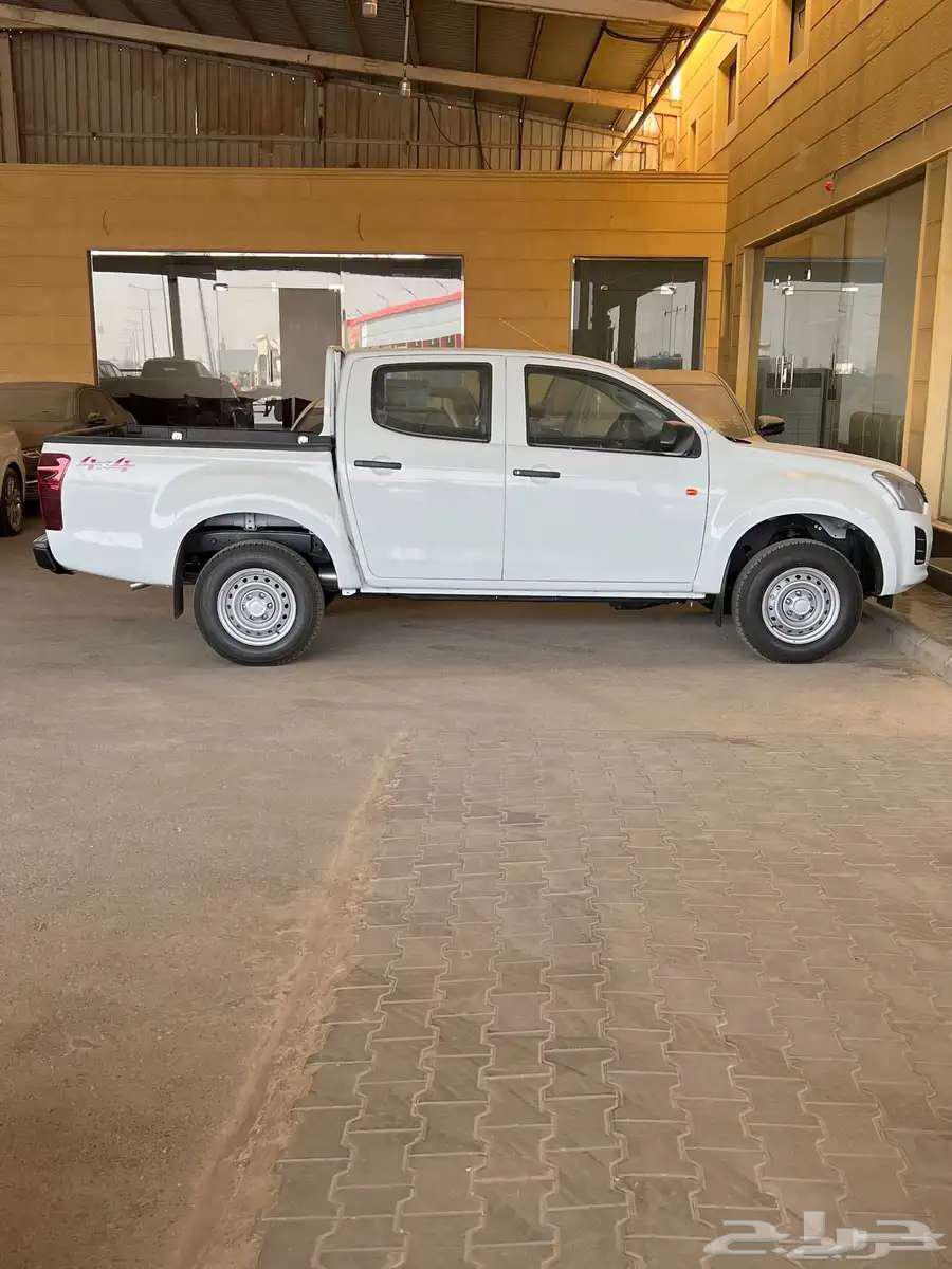 Isuzu D-Max GMMT 2024 available on installment of 1424 at Al-Hassan63206897999746112