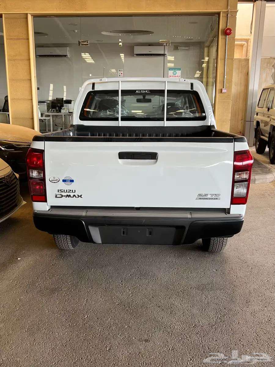 Isuzu D-Max GMMT 2024 available on installment of 1424 at Al-Hassan63206897999746113