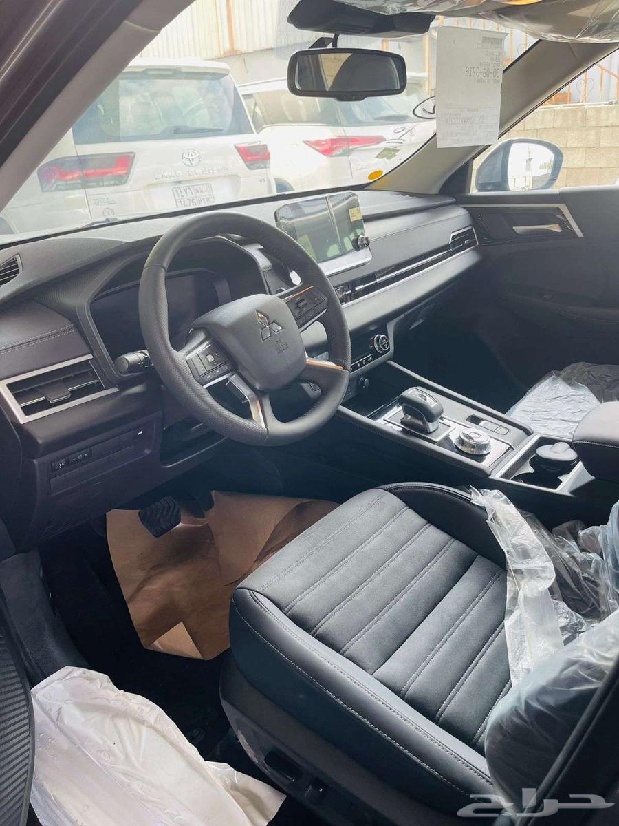 Mitsubishi Outlander 2024 full option plus, available for cash and installment payments63205388283394111
