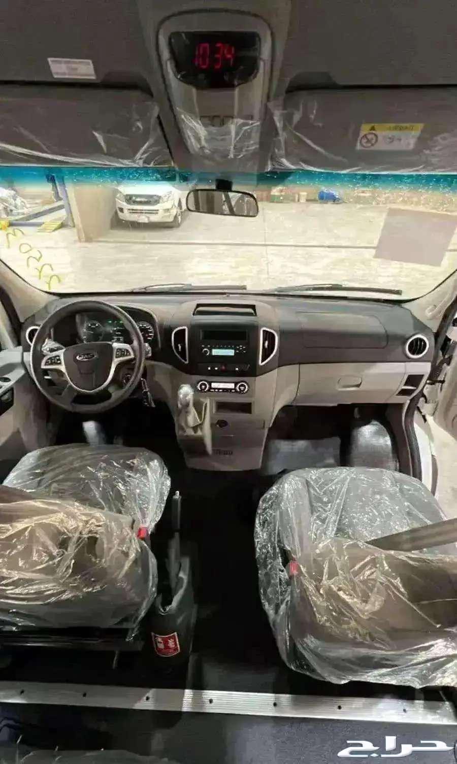 Jack Sinoray 16-passenger diesel bus with manual transmission 202563209398826625112