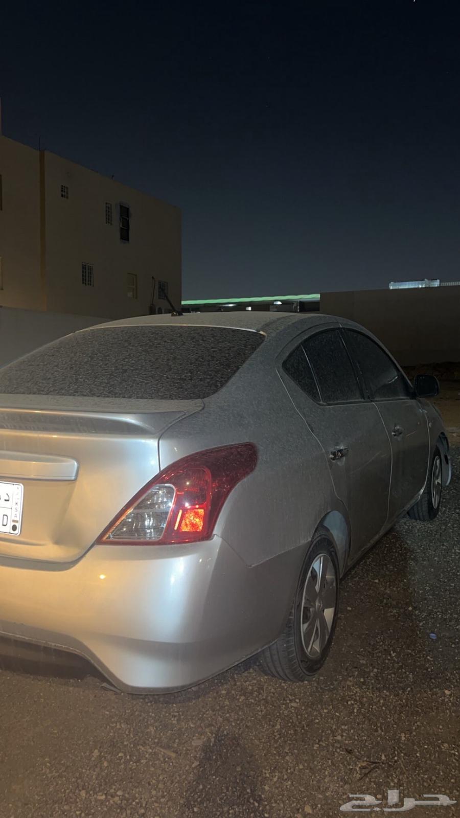 Silver Nissan 2018 for sale63204876403075111