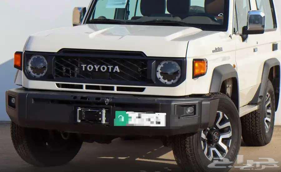 Used 2024 Toyota diesel pickup truck63205907487106114