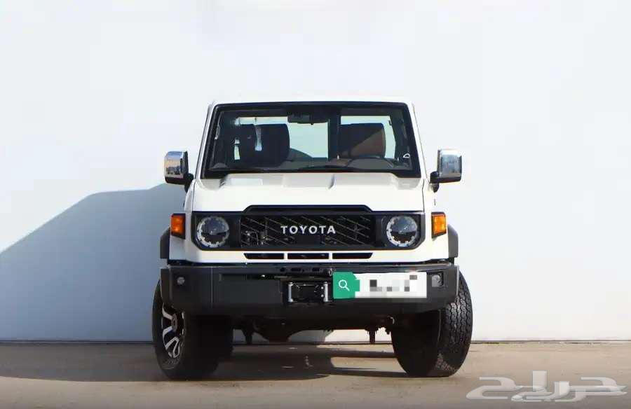Used 2024 Toyota diesel pickup truck63205907487106112