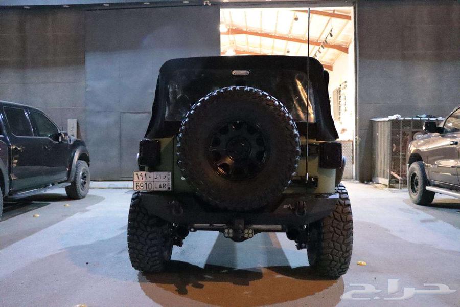 For sale: 2017 Jeep Wrangler 8-cylinder 5.763207433666563114