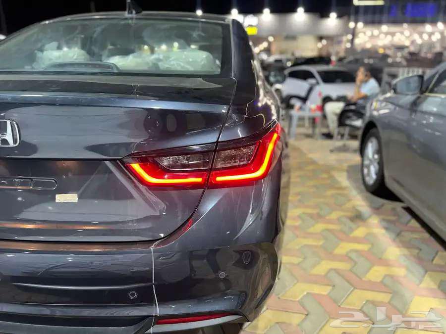 Honda City DX Standard 2024 - Free maintenance63208404271618114