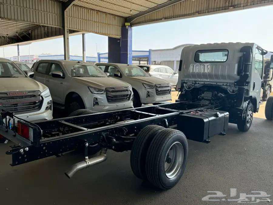 Isuzu Dina 4 and 5 ton 2024 chassis 4.9563207423046273113