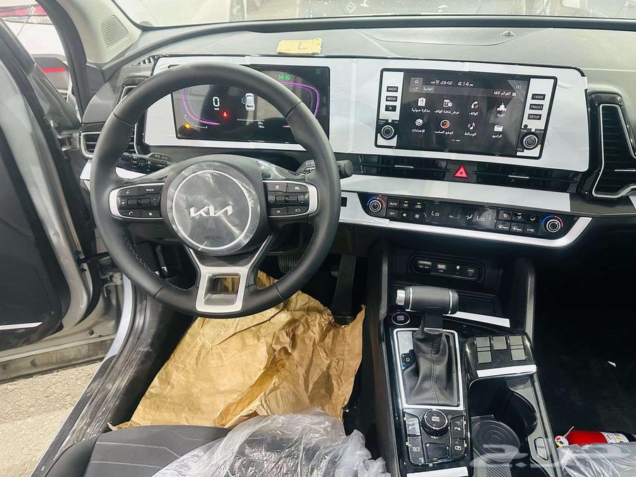 Kia Sportage half option model 2025 export to Egypt under the initiative63209402030339114