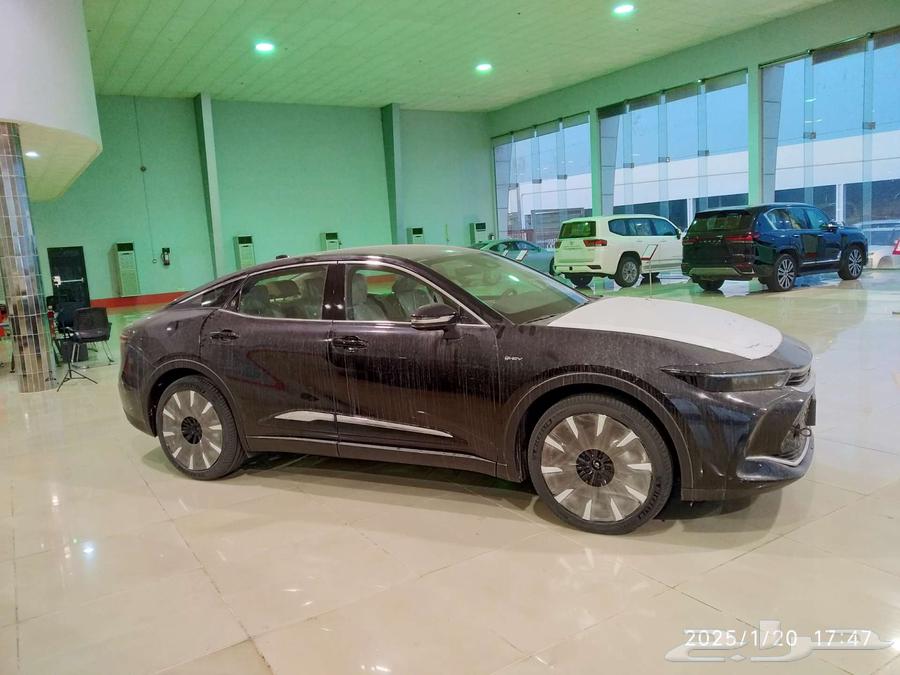 Imported Al-Yahya Crown Majesta 2.4 liter turbo hybrid full panoramic 202563206917719683112