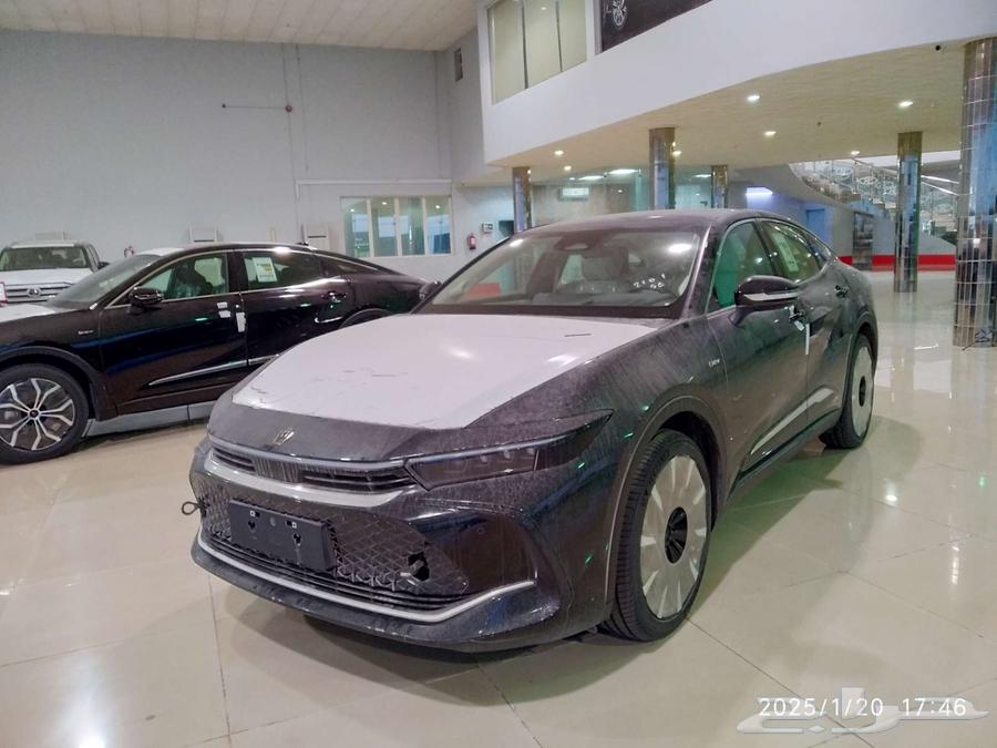 Imported Al-Yahya Crown Majesta 2.4 liter turbo hybrid full panoramic 202563206917719683111