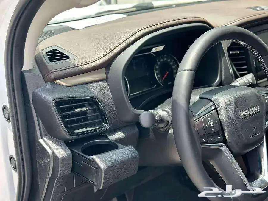 Isuzu MUX full option double cab 2024 Al-Essa special offer63206920994178113
