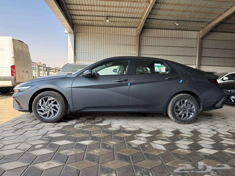 Hyundai Elantra Smart 2025 (Cash and Installments)63205904793730111