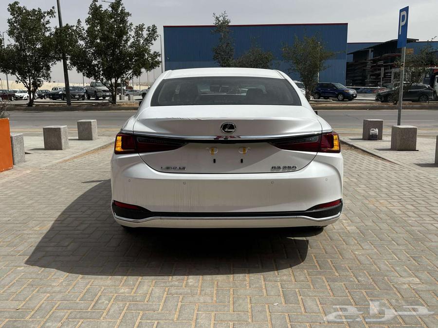 Lexus ES 250 AA 2025 model new - Saudi, cheapest price at Al-Safah63205925416705112