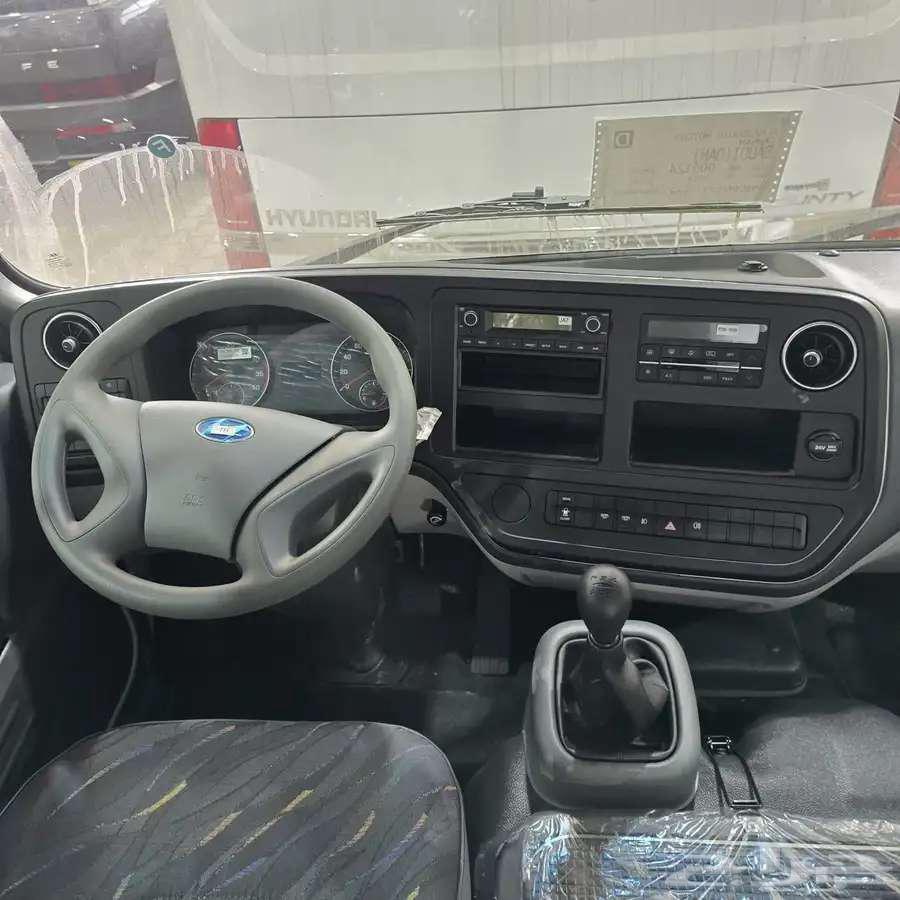 Hyundai County 26-passenger diesel bus 202363205925359746113