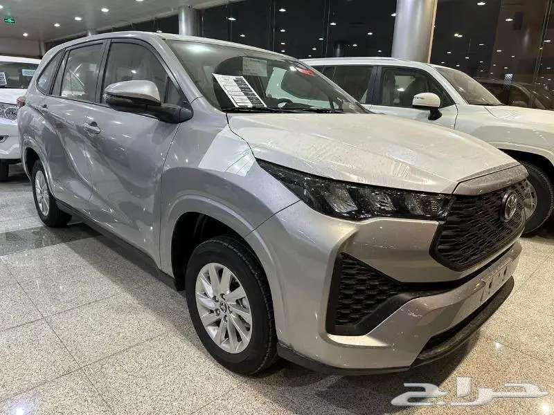 Toyota Innova G L petrol 202463205411628930111