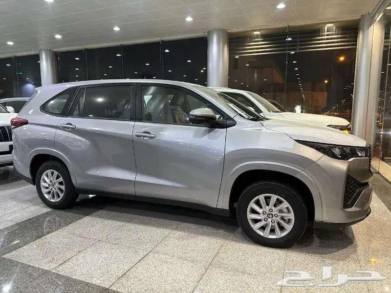 Toyota Innova G L petrol 202463205411628930113