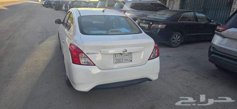 Nissan Sunny 201663204306853250111