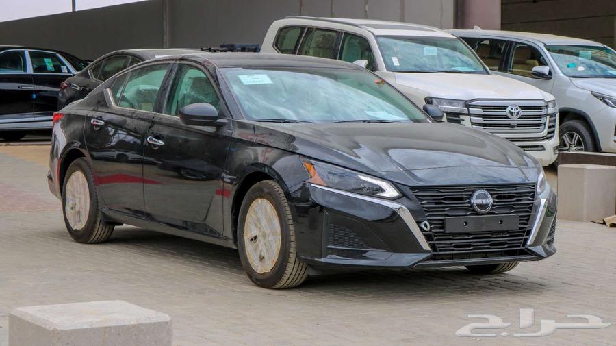 Nissan offers a special installment plan with cash discount.63204921150083113