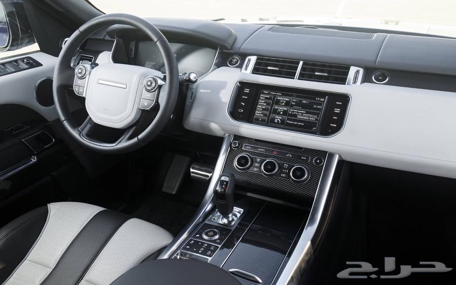 Range Rover SVR 2016  
Excellent condition  
European specifications (Switzerland)632054051055371111