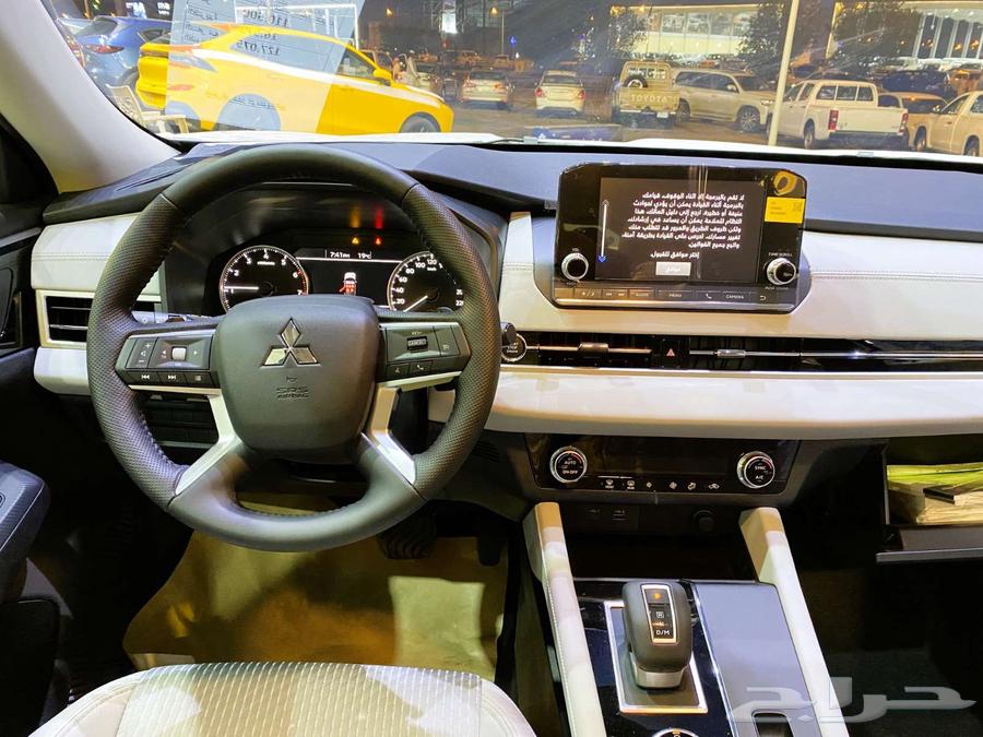 Mitsubishi Outlander 4x4 fully loaded 7-seater 202463203202984321114
