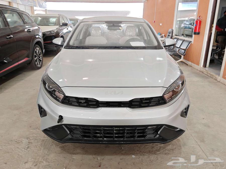 Kia Cerato Standard 1.6 car driving promotions and discounts63203735973507111