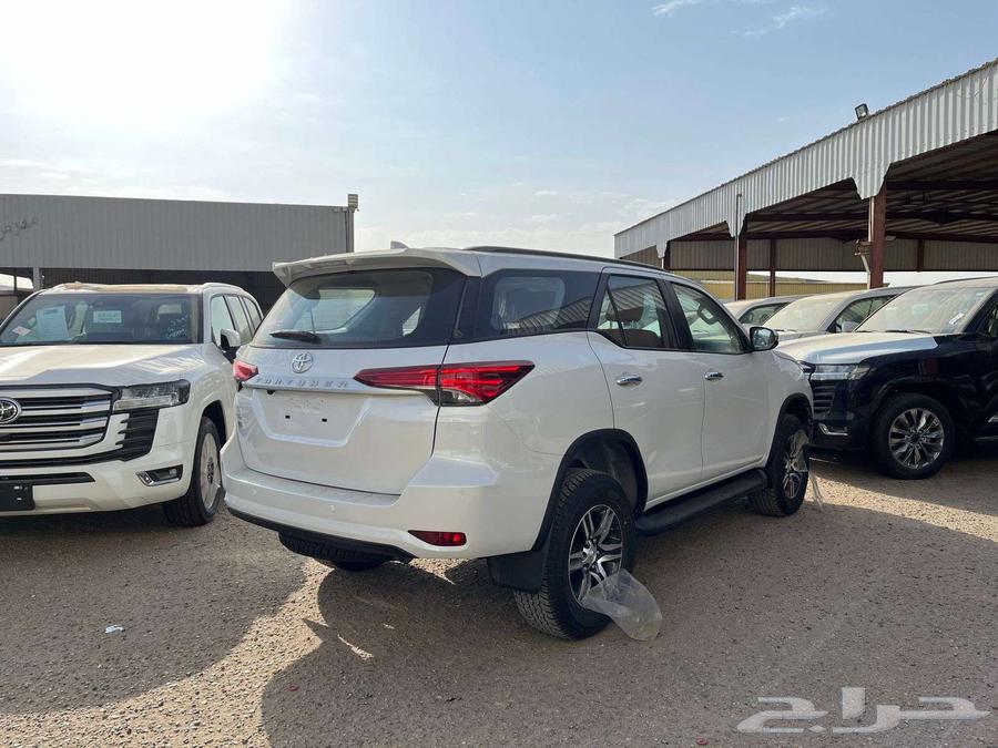 Toyota Fortuner GX Diesel 2400, cash and installment available63205414628739112
