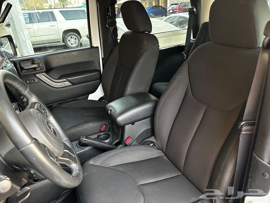 Jeep wrangler sport 2017 (40k ODO) no accidents63202709411075114