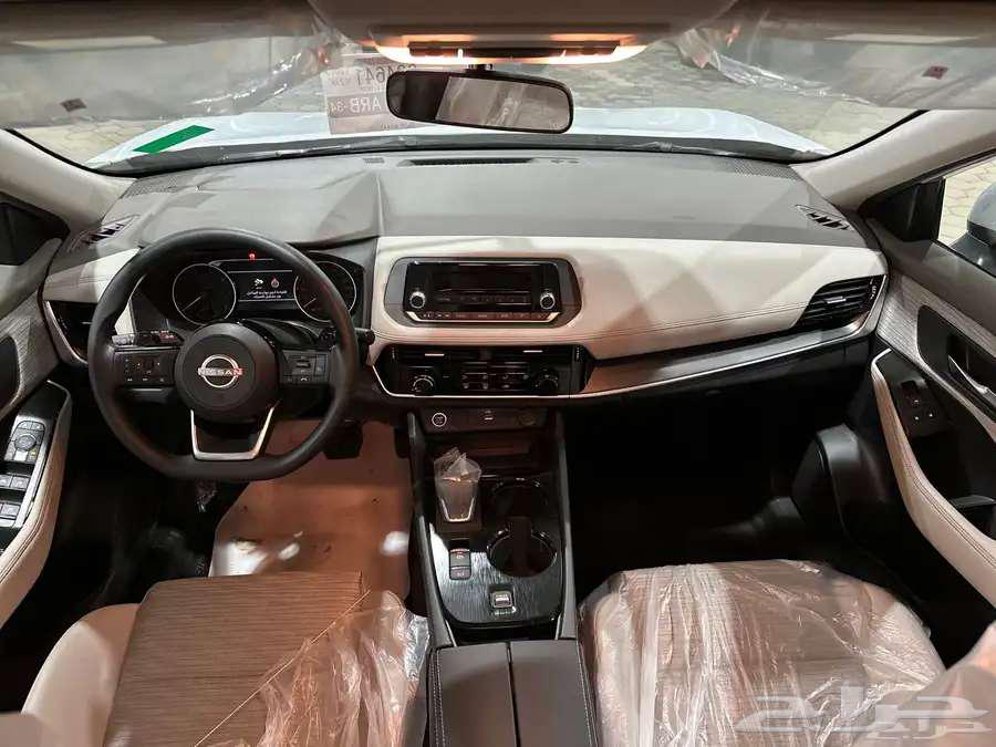 Nissan Exttrail 5 passenger standard 202463203746935938112