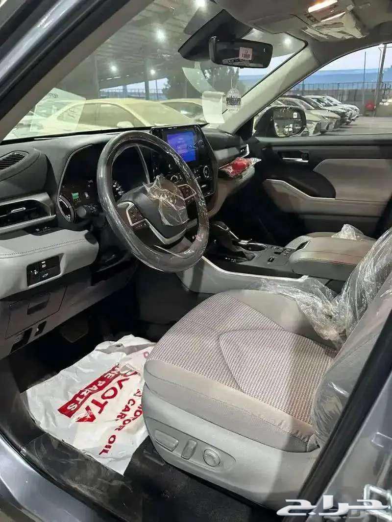 Toyota Highlander GLE Model 202463197680275970112