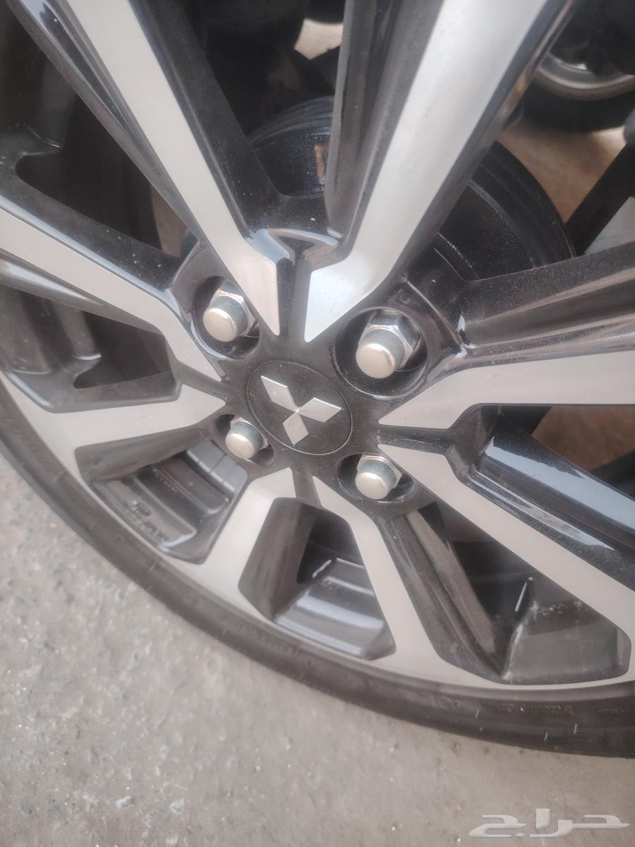 Mitsubishi wheel caps63208910735361113